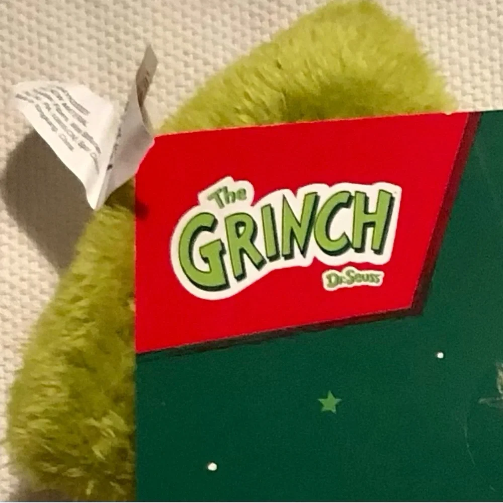 The Grinch Hanging Green Bow Grinch Legs Door Hangin NWT Dr. Suess furry soft